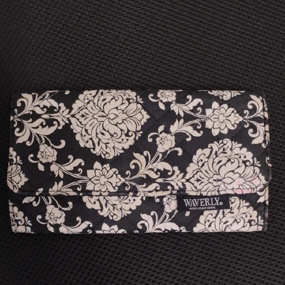 Waverly Wallet
